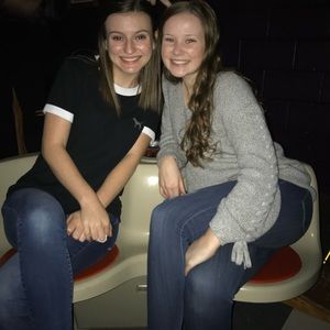 American Eagle sweater